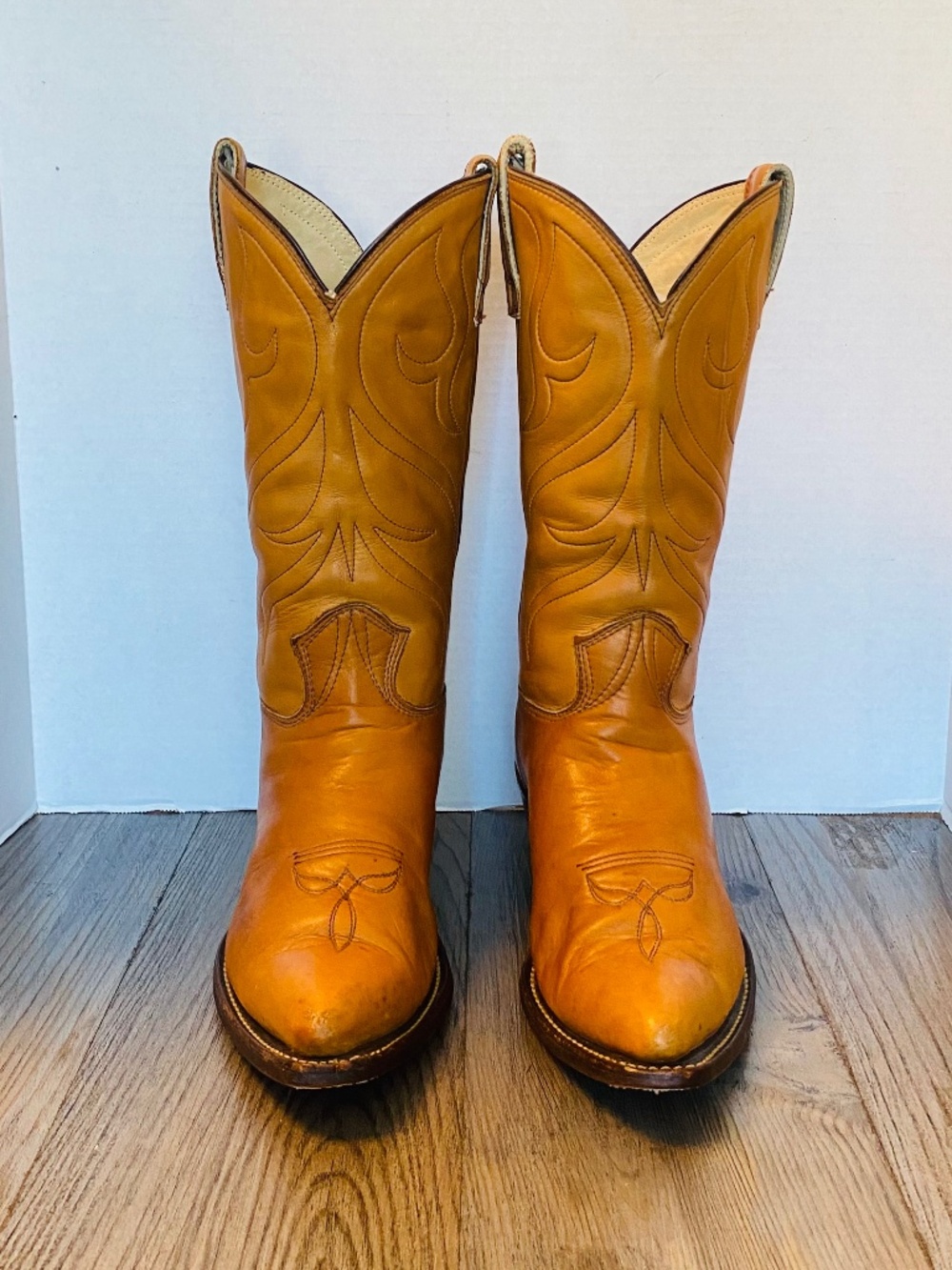 Vintage Stewart, USA, Hand Made Mens Blond Leather Western Boots, 7.5 D.